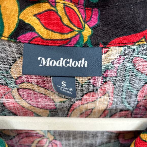 ModCloth dark floral crop top button up shirt size small whimsy retro - Picture 6 of 7